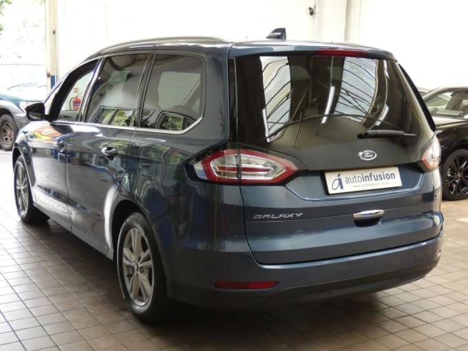 2025 Ford Galaxy