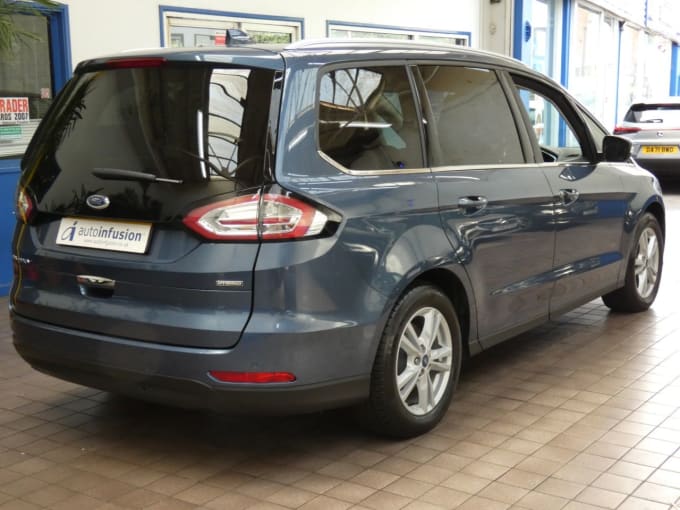 2025 Ford Galaxy
