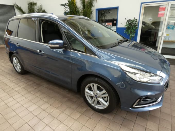 2025 Ford Galaxy