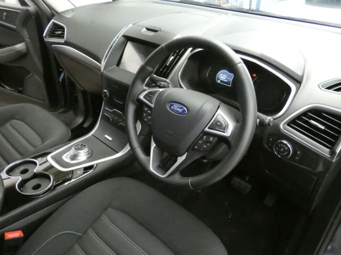 2025 Ford Galaxy
