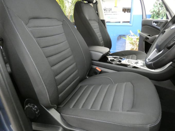 2025 Ford Galaxy