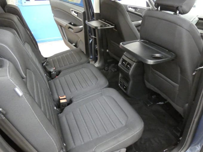 2025 Ford Galaxy