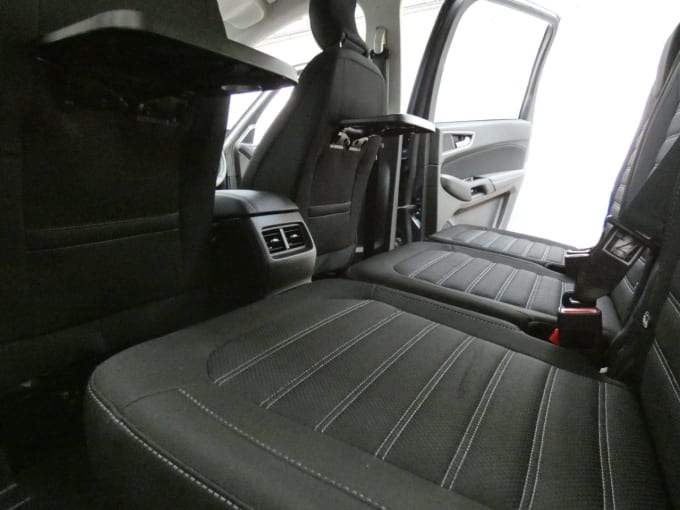 2025 Ford Galaxy