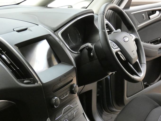 2025 Ford Galaxy