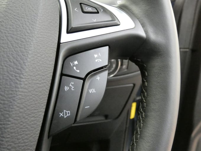 2025 Ford Galaxy