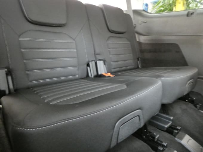 2025 Ford Galaxy