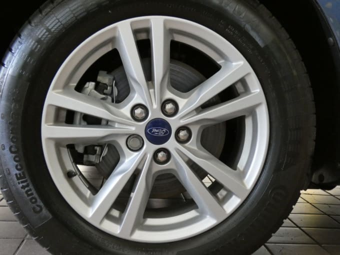 2025 Ford Galaxy