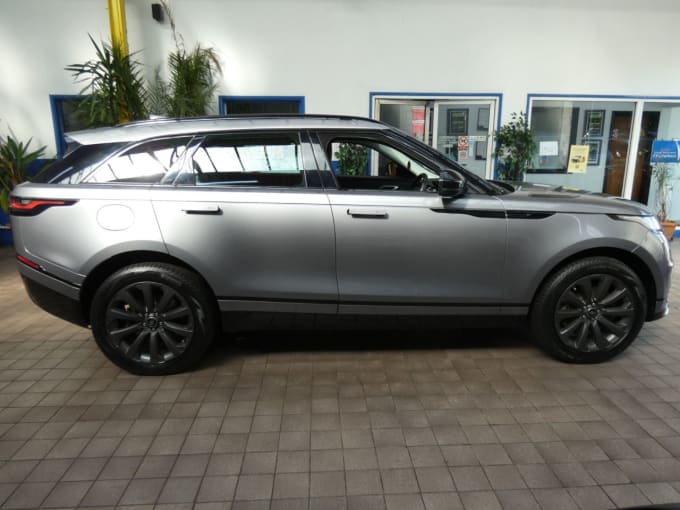 2025 Land Rover Range Rover Velar