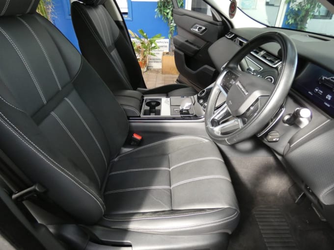 2025 Land Rover Range Rover Velar