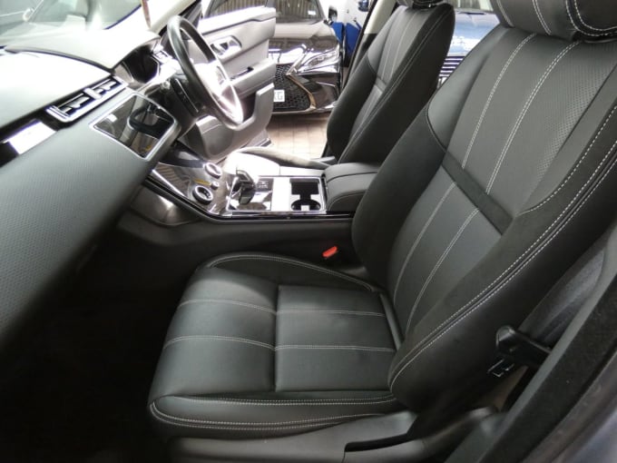 2025 Land Rover Range Rover Velar