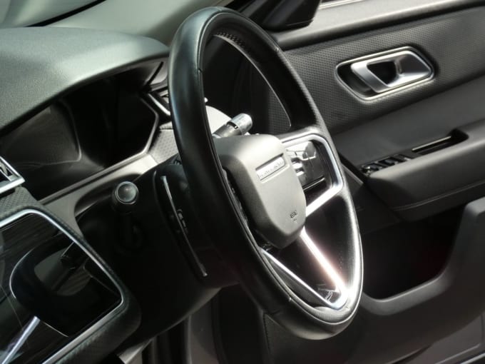 2025 Land Rover Range Rover Velar
