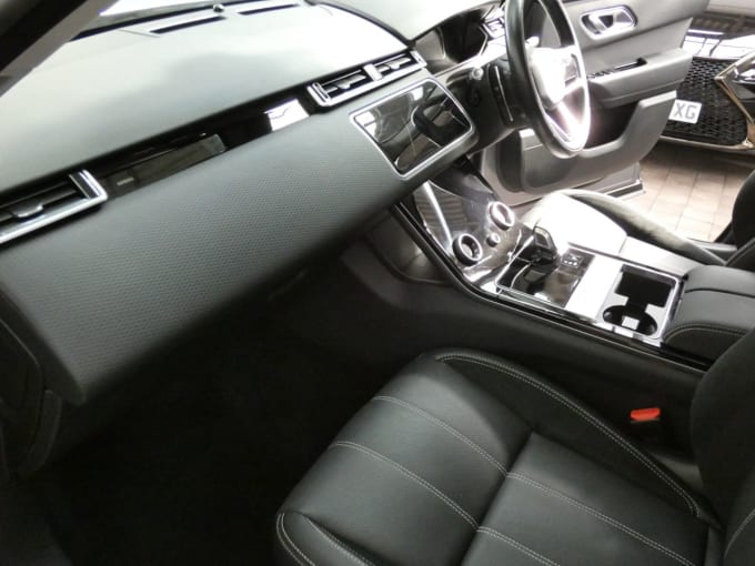 2025 Land Rover Range Rover Velar