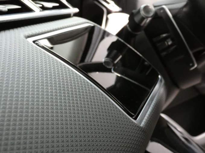 2025 Land Rover Range Rover Velar
