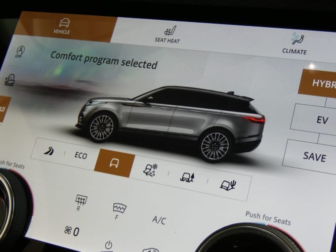 2025 Land Rover Range Rover Velar