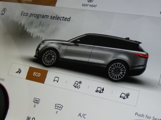 2025 Land Rover Range Rover Velar