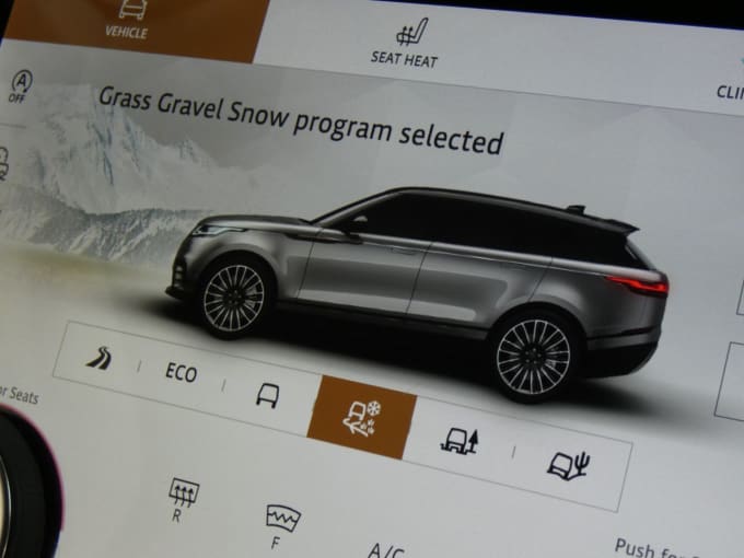2025 Land Rover Range Rover Velar