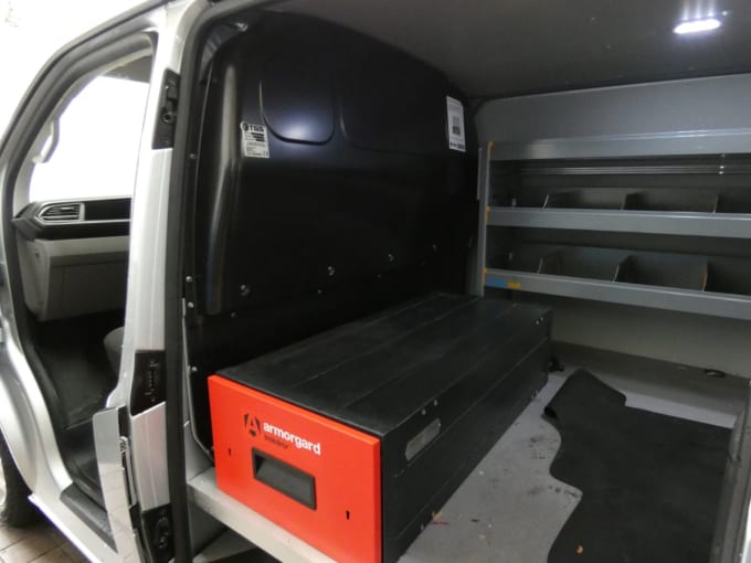 2025 Volkswagen Transporter