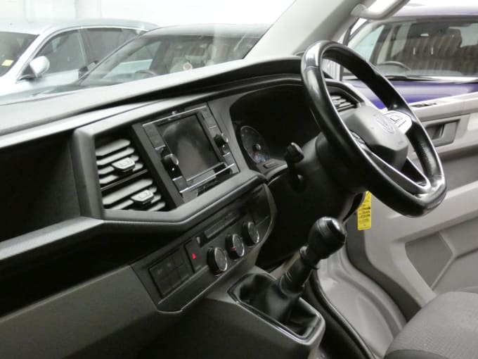2025 Volkswagen Transporter