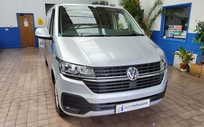 2025 Volkswagen Transporter