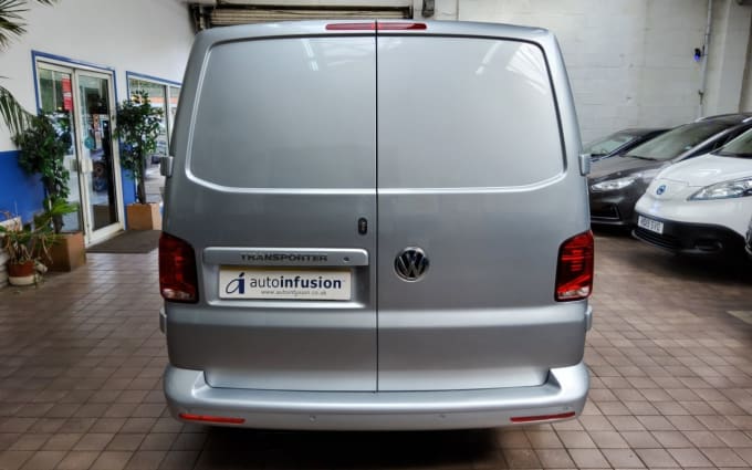 2025 Volkswagen Transporter