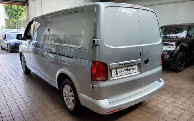 2025 Volkswagen Transporter