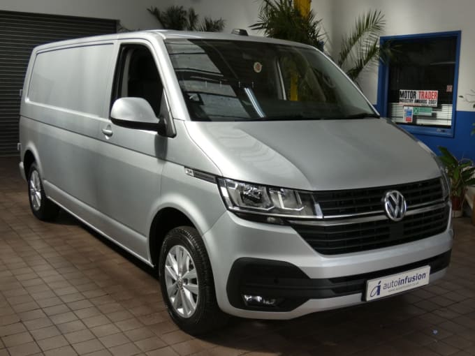 2025 Volkswagen Transporter
