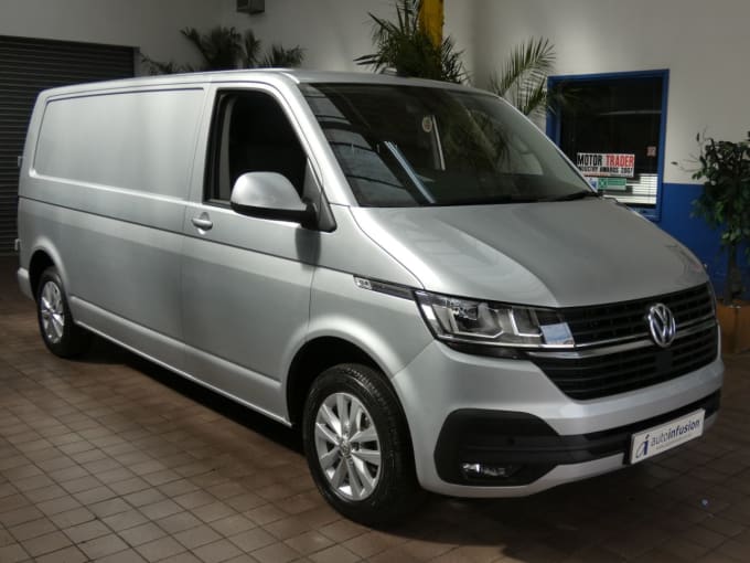 2025 Volkswagen Transporter