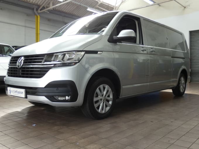 2025 Volkswagen Transporter