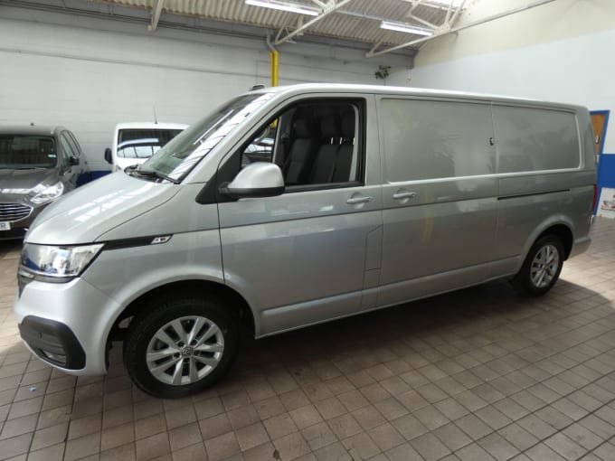 2025 Volkswagen Transporter