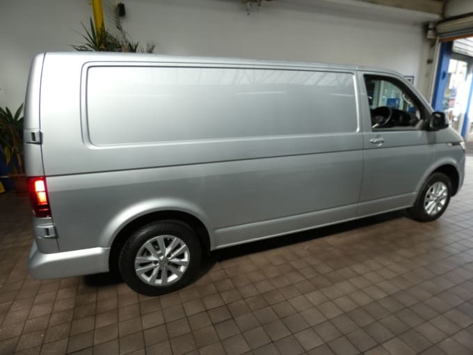 2025 Volkswagen Transporter