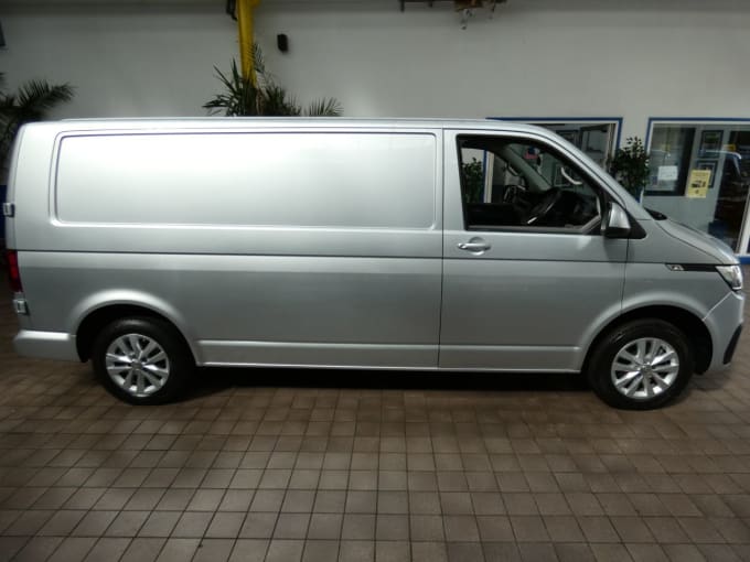 2025 Volkswagen Transporter