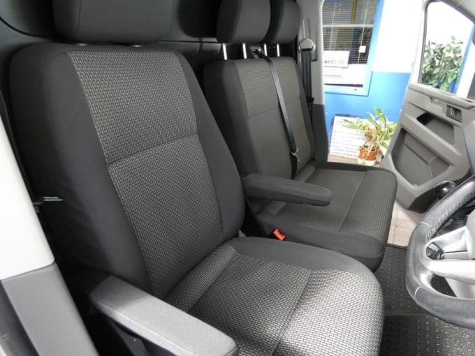 2025 Volkswagen Transporter