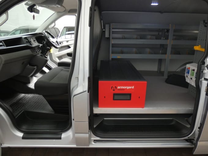 2025 Volkswagen Transporter