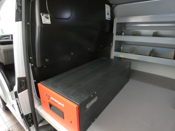 2025 Volkswagen Transporter