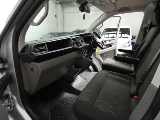 2025 Volkswagen Transporter