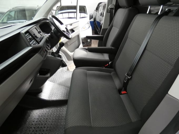 2025 Volkswagen Transporter