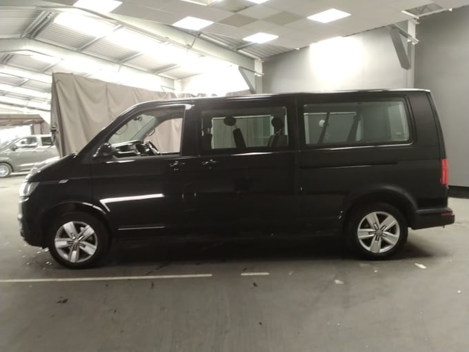 2025 Volkswagen Transporter Shuttle