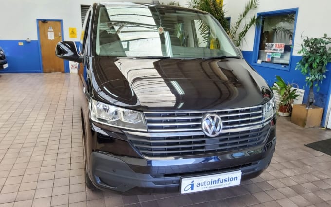 2025 Volkswagen Transporter Shuttle