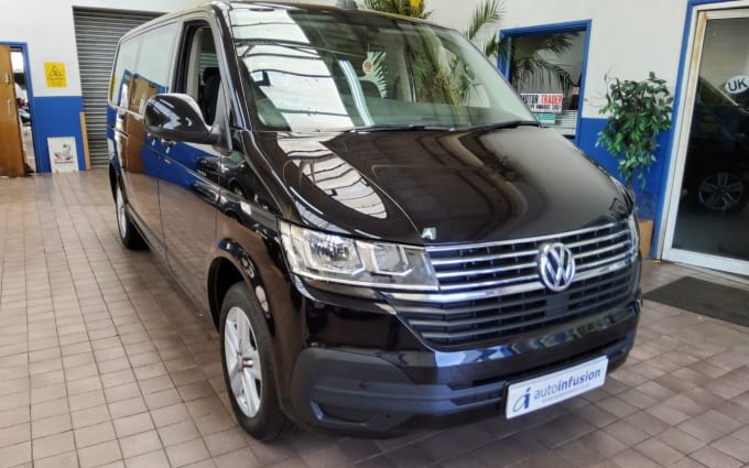 2025 Volkswagen Transporter Shuttle
