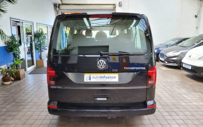 2025 Volkswagen Transporter Shuttle