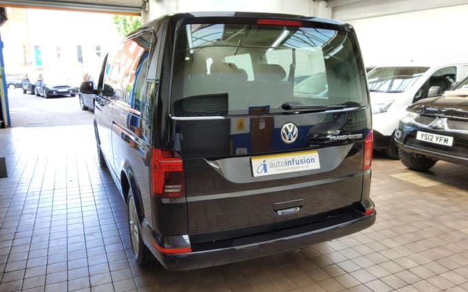 2025 Volkswagen Transporter Shuttle
