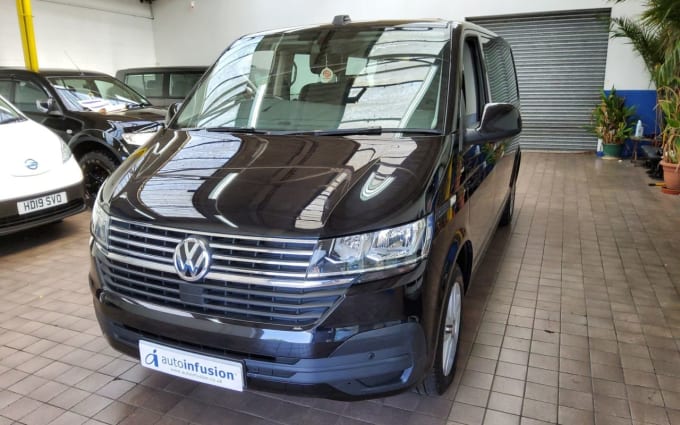2025 Volkswagen Transporter Shuttle