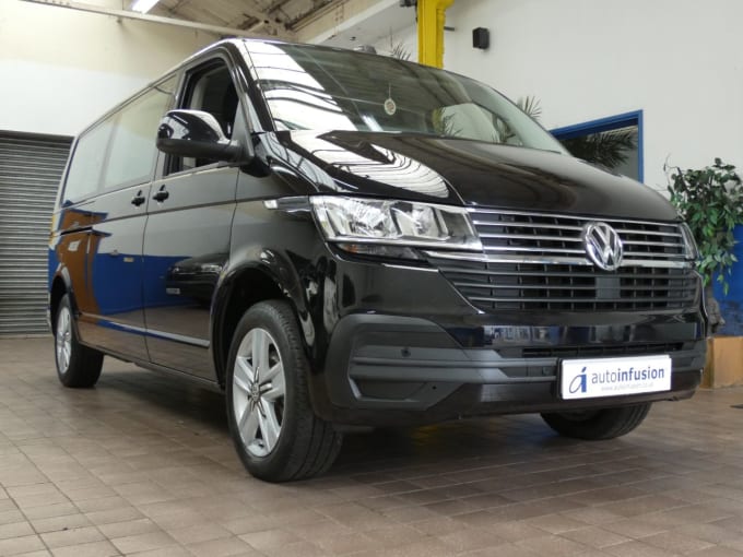 2025 Volkswagen Transporter Shuttle