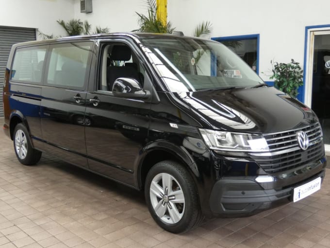 2025 Volkswagen Transporter Shuttle