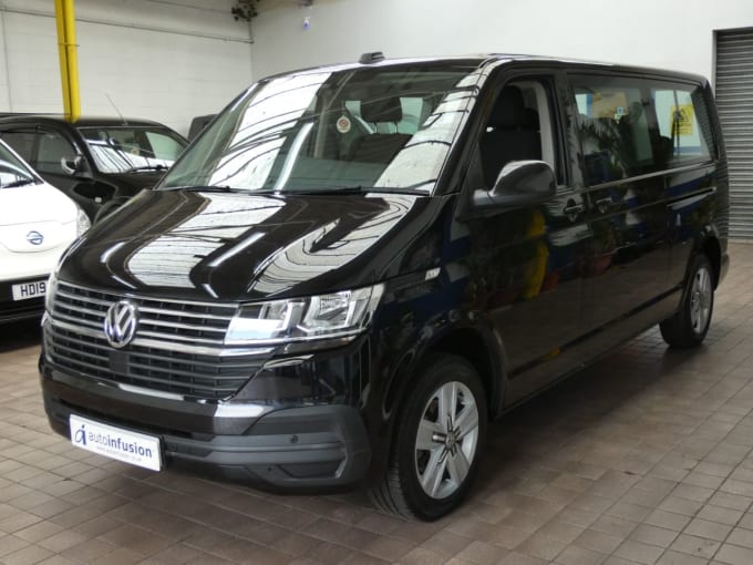 2025 Volkswagen Transporter Shuttle