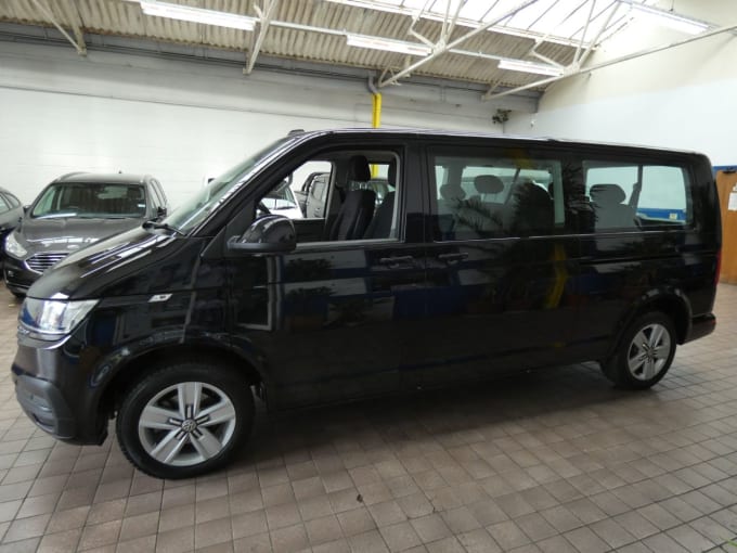 2025 Volkswagen Transporter Shuttle