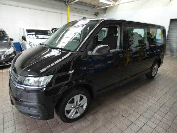 2025 Volkswagen Transporter Shuttle