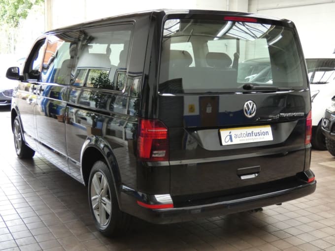 2025 Volkswagen Transporter Shuttle