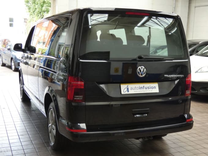 2025 Volkswagen Transporter Shuttle