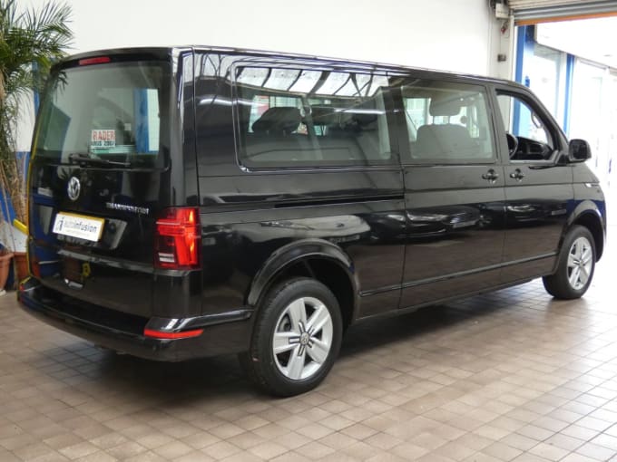 2025 Volkswagen Transporter Shuttle